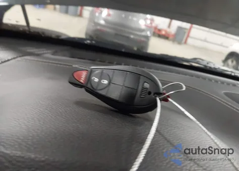 2015 Jeep Cherokee Latitude z USA, uszkodzony, nr VIN 1C4PJMCSXFW564616